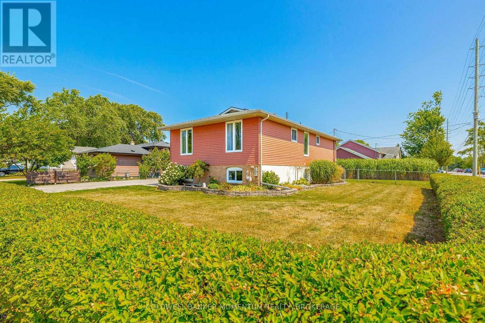 386 Daytona Drive, Fort Erie (Crescent Park), Ontario  L2A 4Y9 - Photo 4 - X12340876