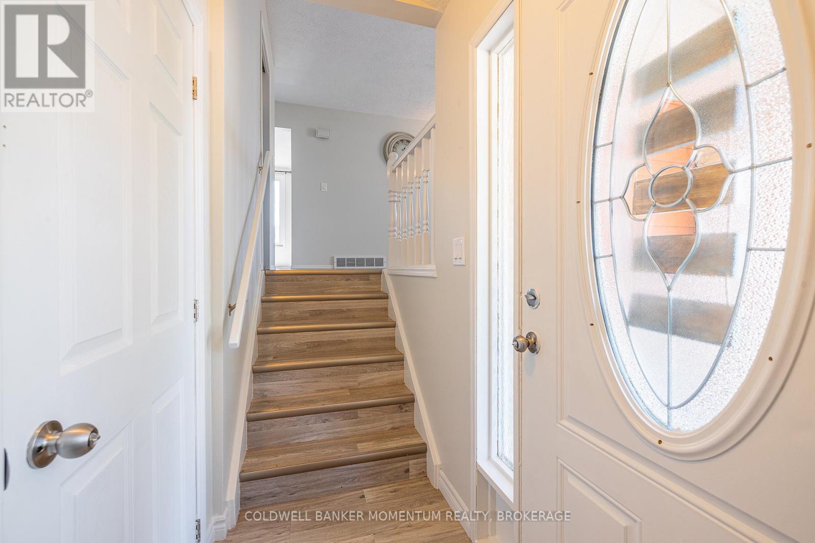 386 Daytona Drive, Fort Erie (Crescent Park), Ontario  L2A 4Y9 - Photo 6 - X12340876