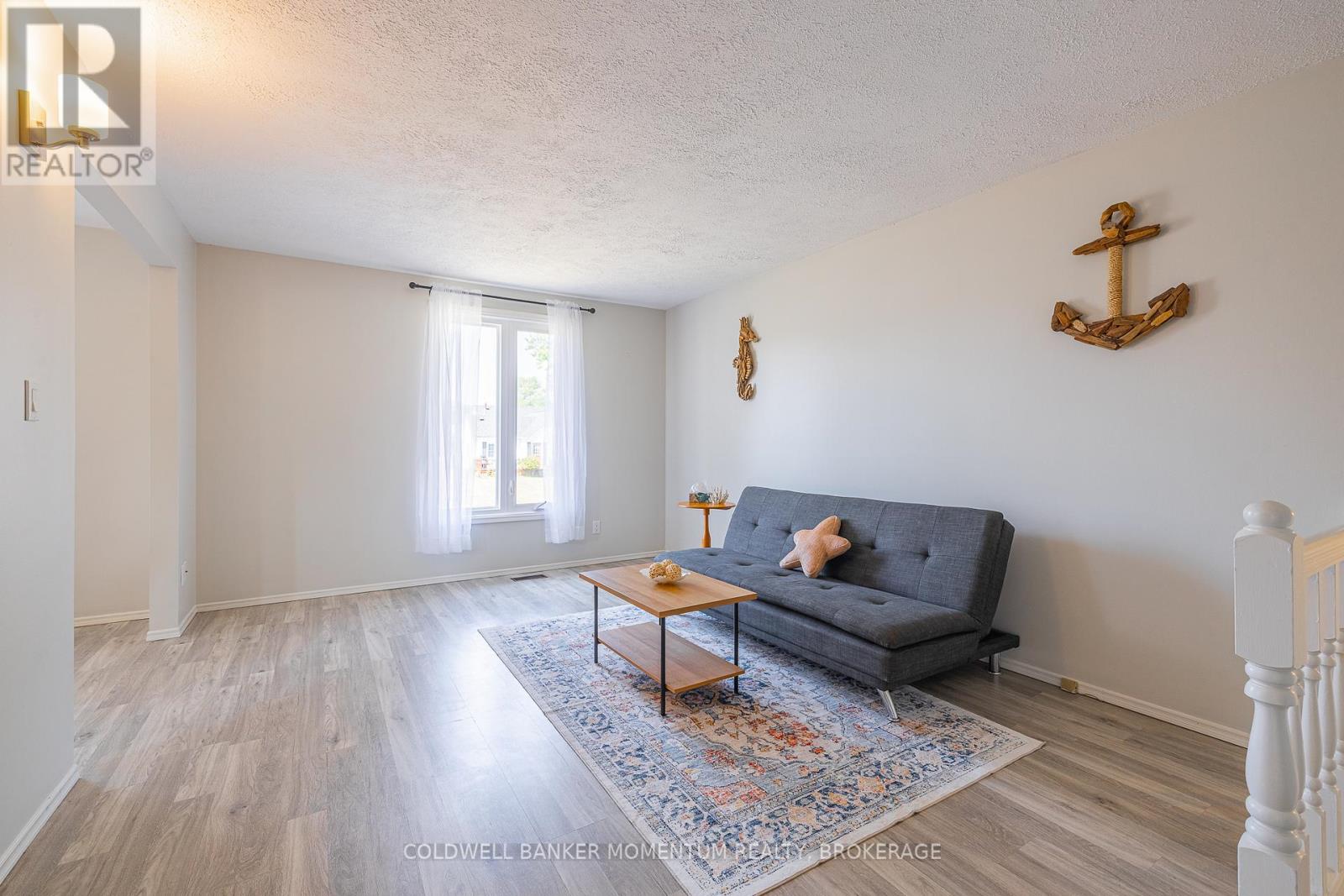 386 Daytona Drive, Fort Erie (Crescent Park), Ontario  L2A 4Y9 - Photo 8 - X12340876
