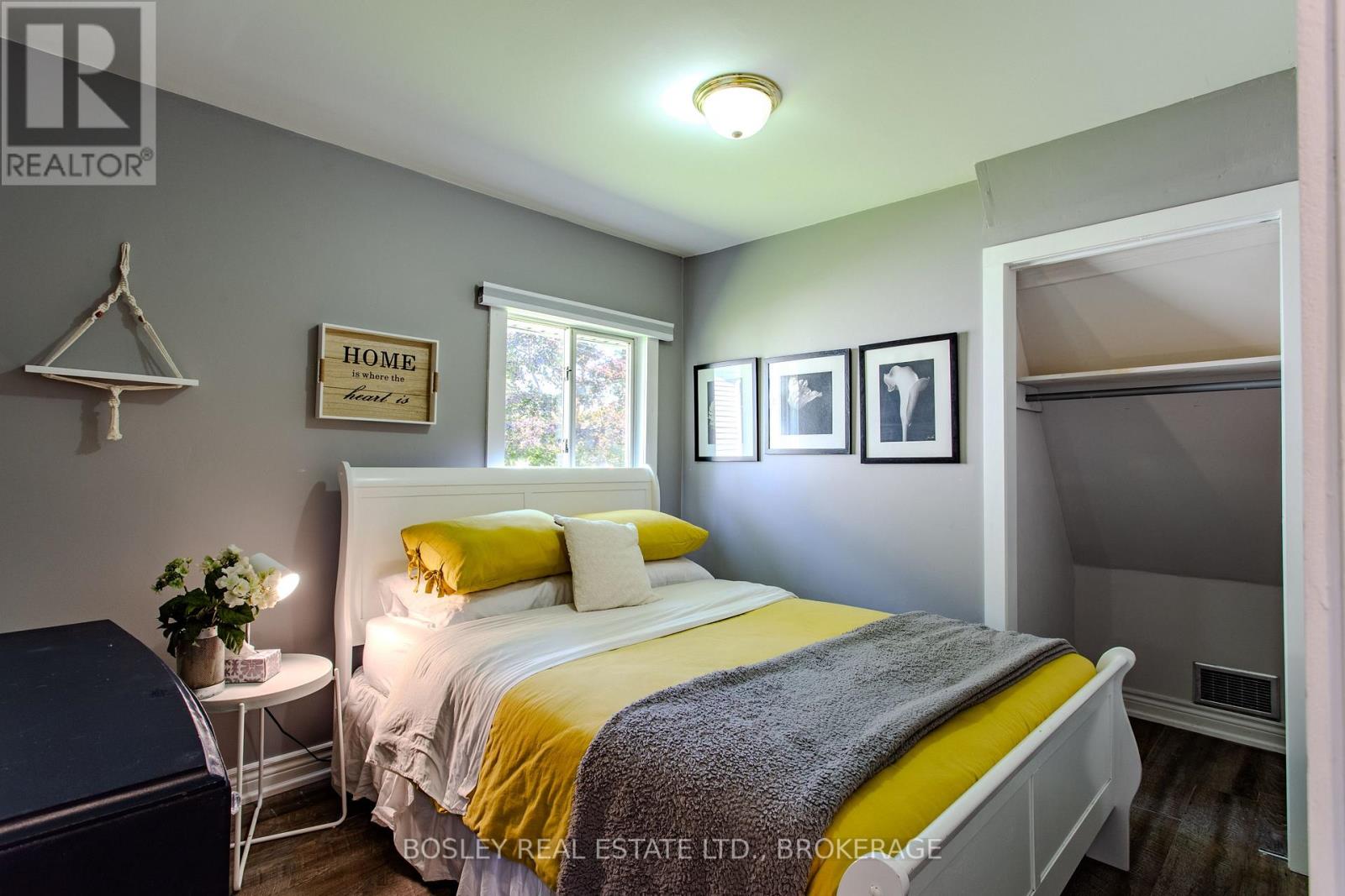 3732 Concord Avenue, Fort Erie (Crystal Beach), Ontario  L0S 1B0 - Photo 4 - X12343839