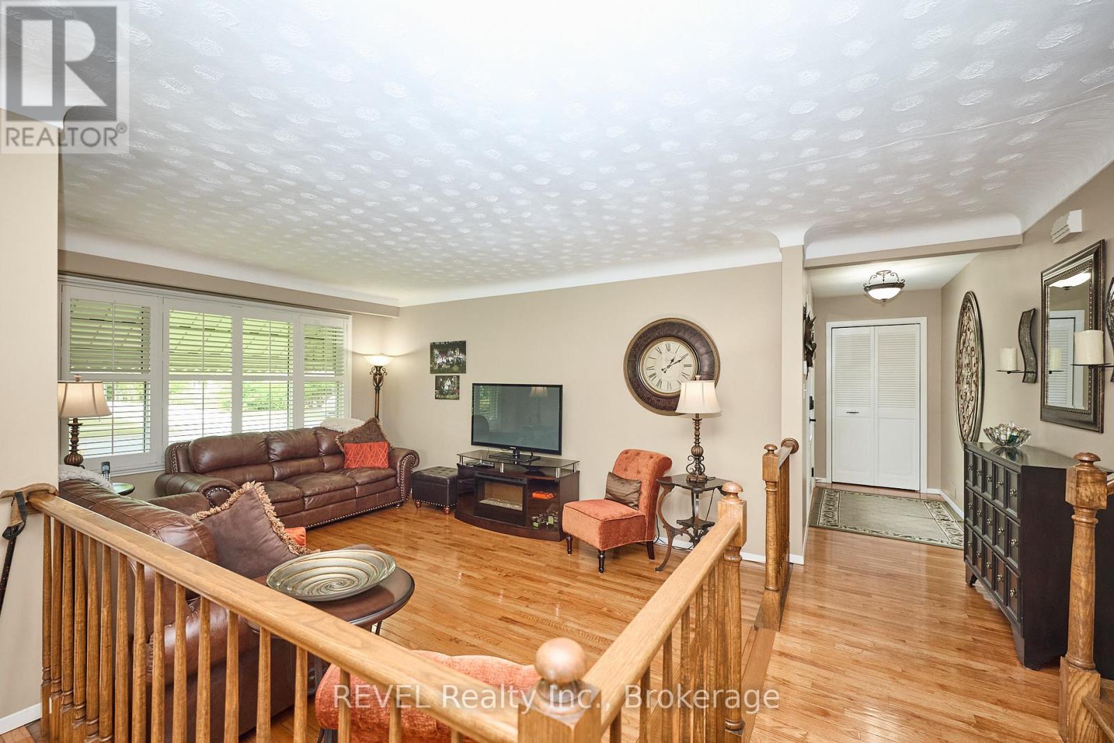 4148 Preston Avenue, Niagara Falls, Ontario  L2H 2C5 - Photo 7 - X12348482