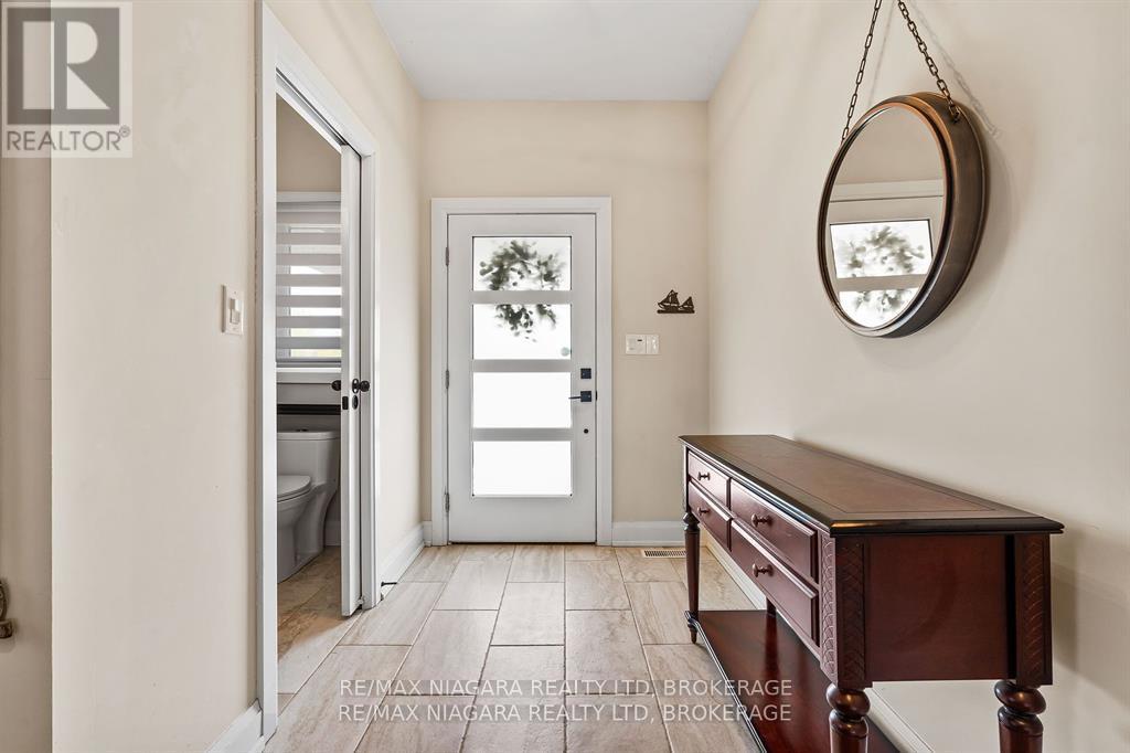 77b Broadway, St. Catharines, Ontario  L2M 7Y3 - Photo 3 - X12348601