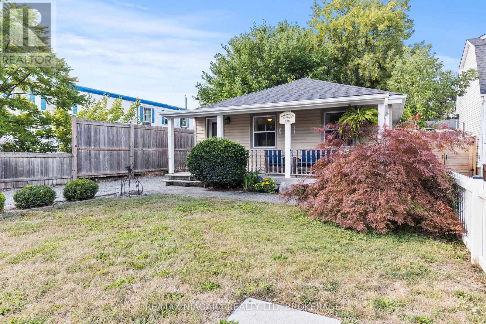 118 Lockhart Street, Niagara-On-The-Lake (Town), Ontario  L0S 1J0 - Photo 2 - X12361099