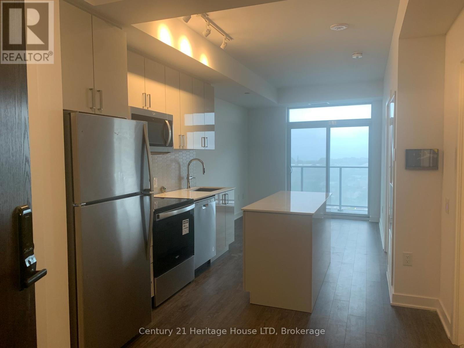 1013 - 2782 Barton Street, Hamilton, Ontario  L8E 0L3 - Photo 2 - X12362116