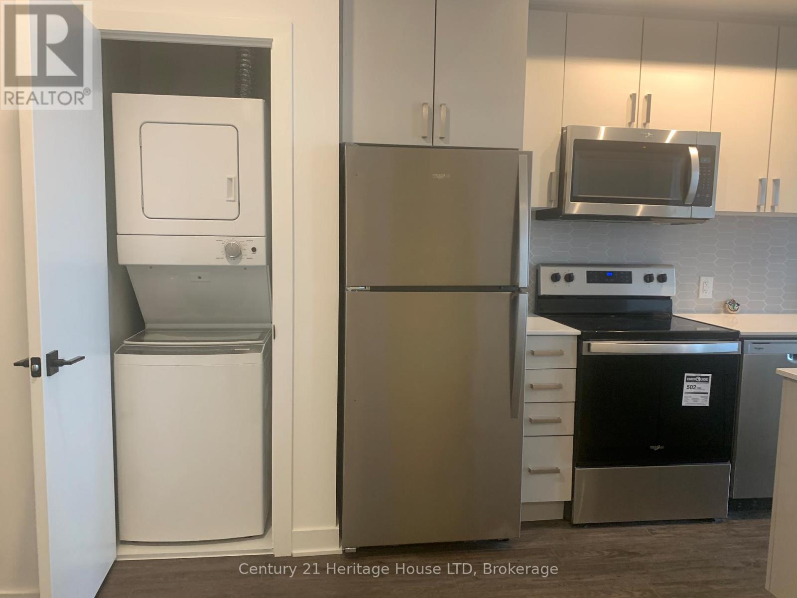 1013 - 2782 Barton Street, Hamilton, Ontario  L8E 0L3 - Photo 5 - X12362116