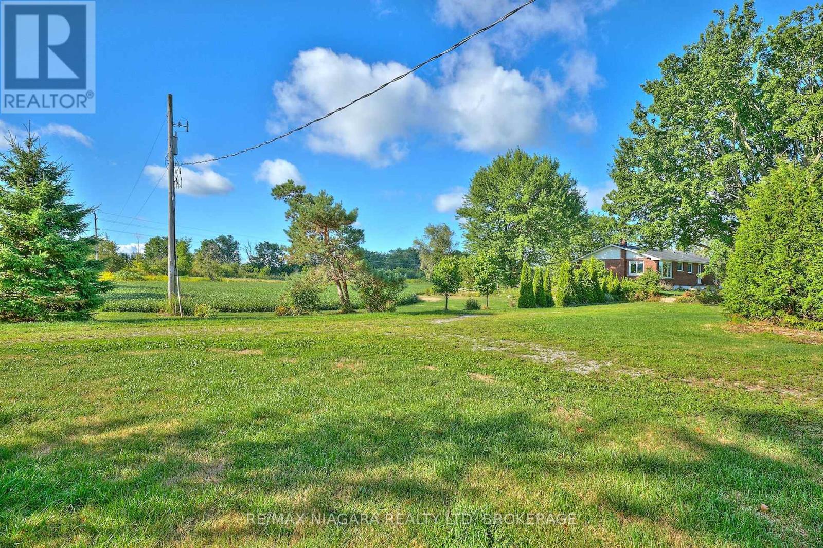 32626 Clarendon Street W, Wainfleet, Ontario  L0S 1V0 - Photo 16 - X12365740