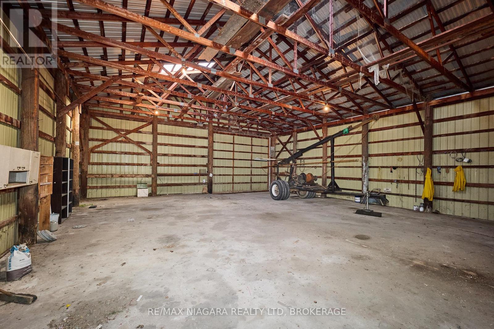 32626 Clarendon Street W, Wainfleet, Ontario  L0S 1V0 - Photo 17 - X12365740