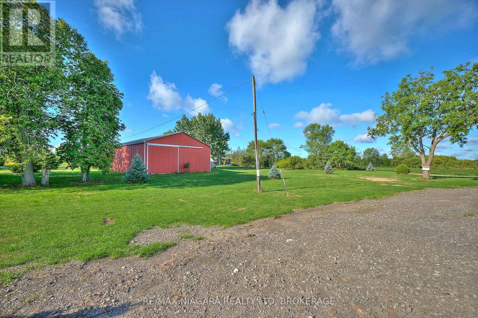 32626 Clarendon Street W, Wainfleet, Ontario  L0S 1V0 - Photo 4 - X12365740