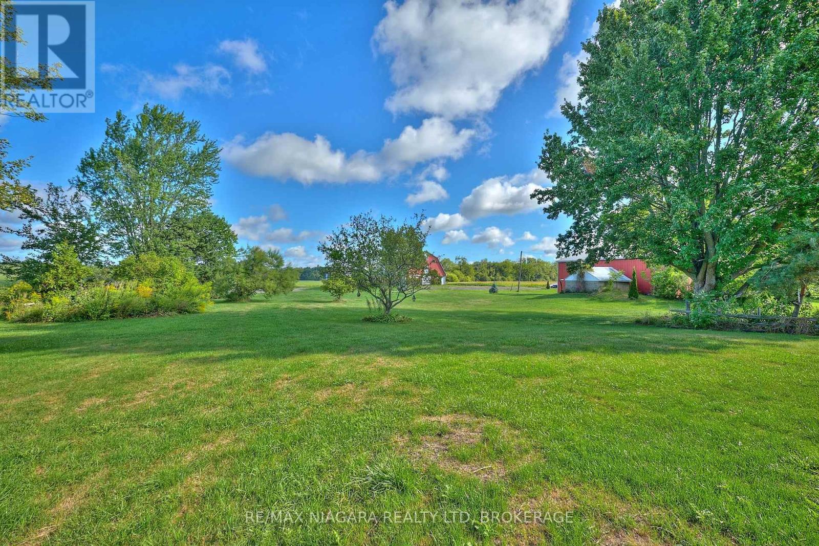 32626 Clarendon Street W, Wainfleet, Ontario  L0S 1V0 - Photo 9 - X12365740