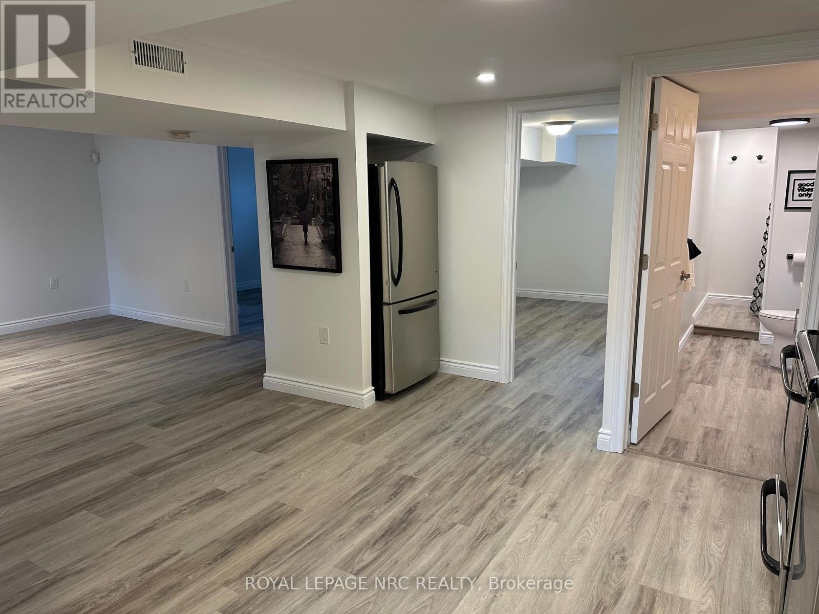 45 Catherine Street, Fort Erie, Ontario  L2A 2G8 - Photo 19 - X12369324