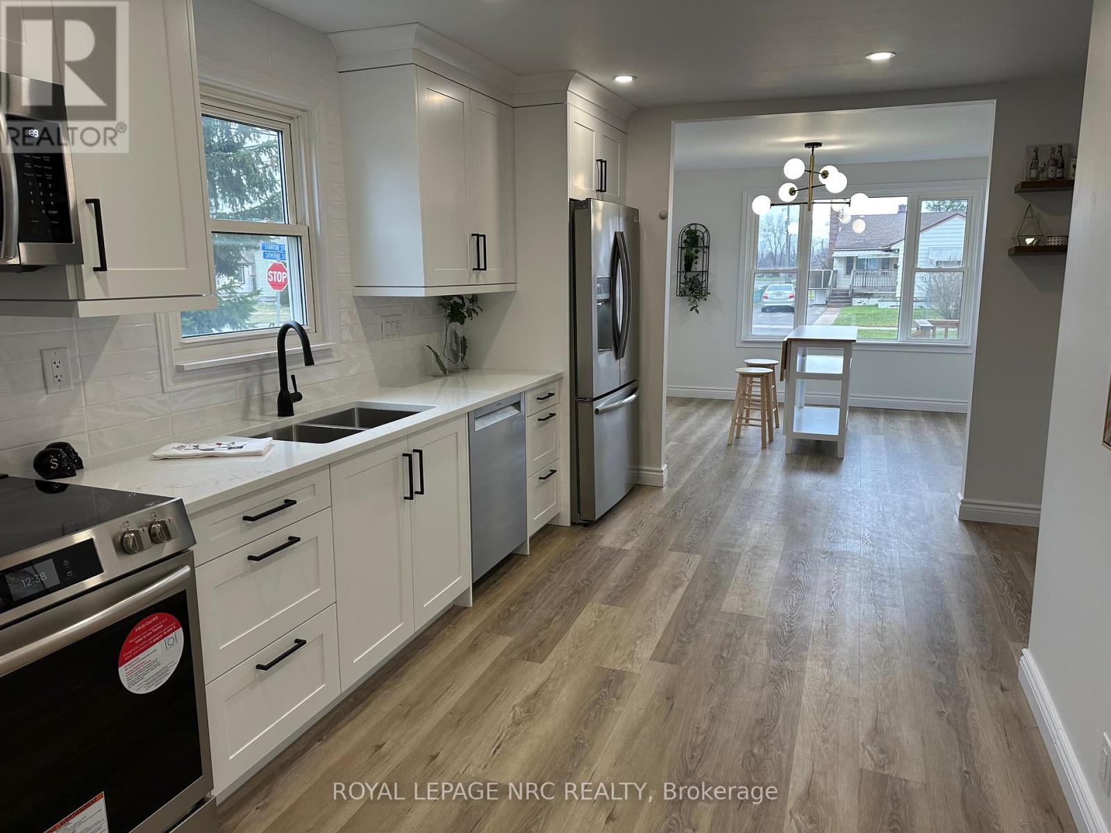 45 Catherine Street, Fort Erie, Ontario  L2A 2G8 - Photo 6 - X12369324