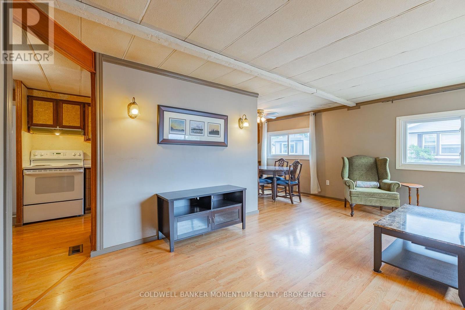 214 - 241 St. Paul Street W, St. Catharines (Western Hill), Ontario  L2S 2E5 - Photo 7 - X12371253