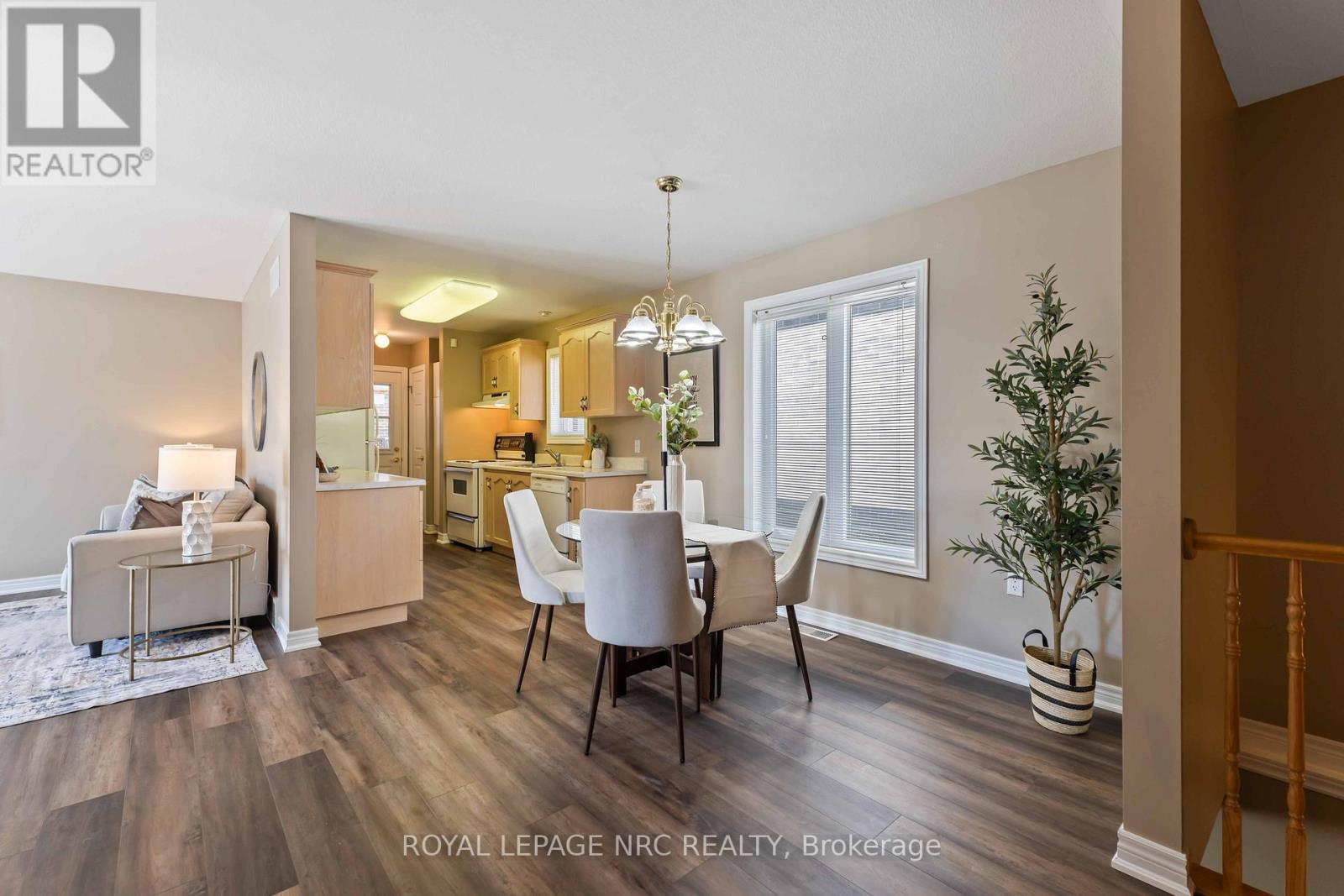 3900 Rainbow Lane, Lincoln (Lincoln-Jordan/vineland), Ontario  L0R 2C0 - Photo 11 - X12371807