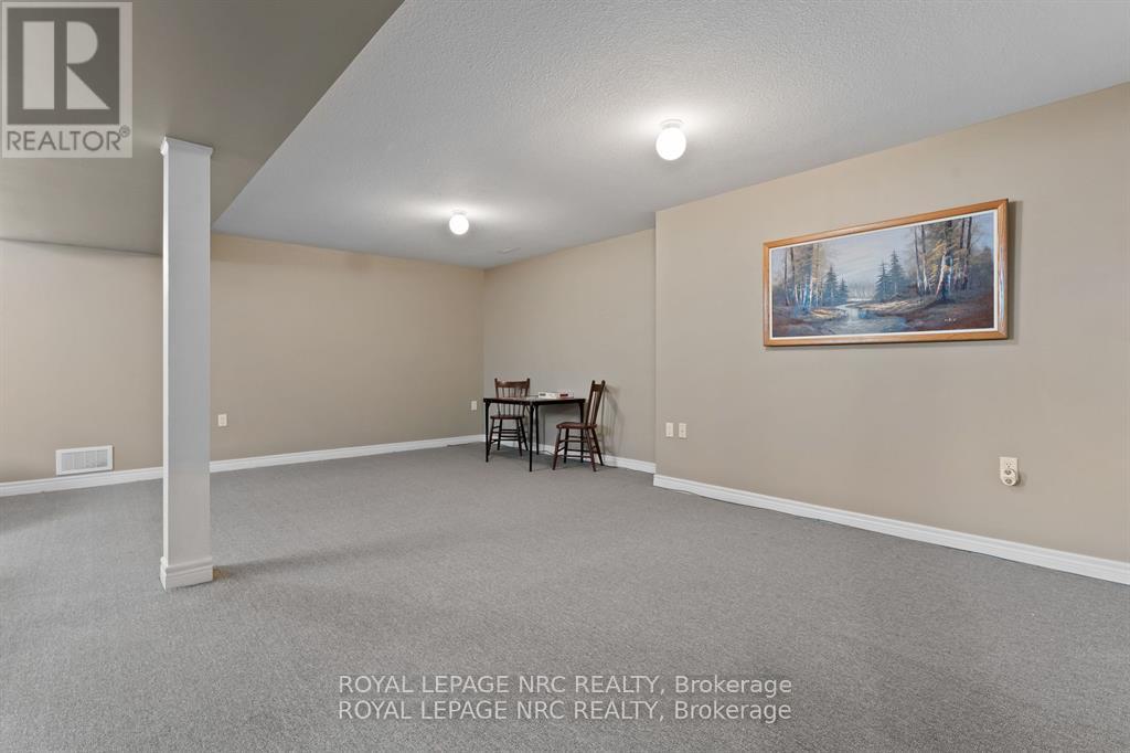 3900 Rainbow Lane, Lincoln (Lincoln-Jordan/vineland), Ontario  L0R 2C0 - Photo 30 - X12371807