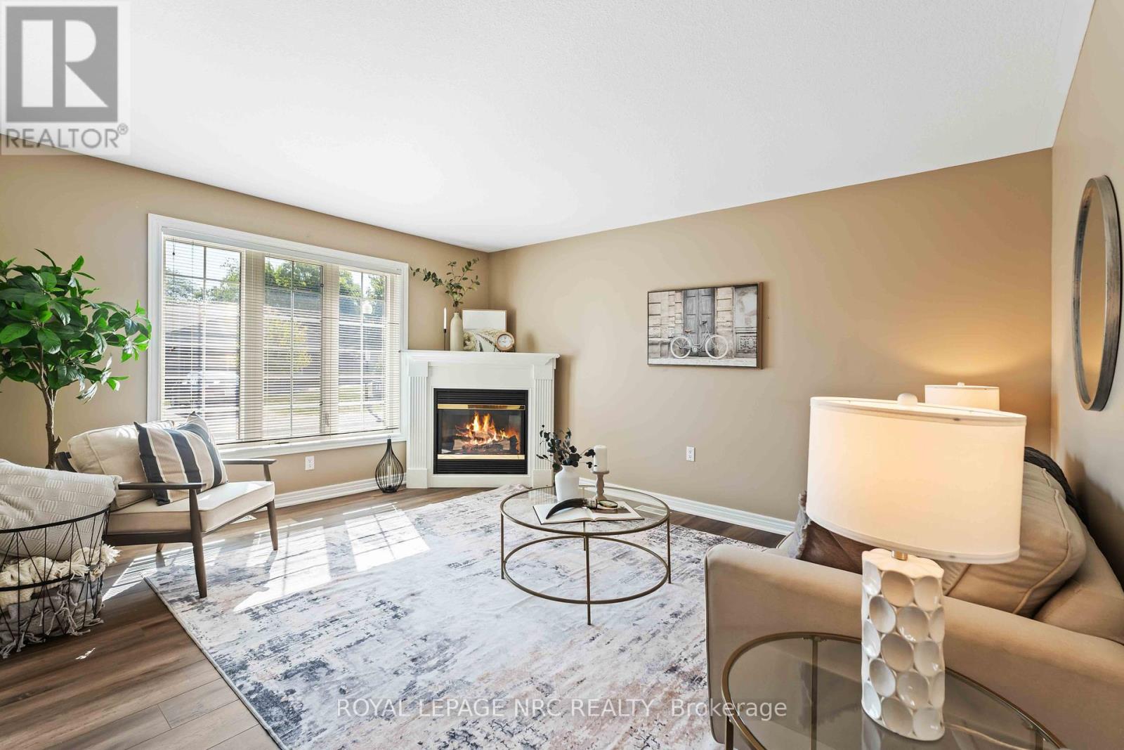 3900 Rainbow Lane, Lincoln (Lincoln-Jordan/vineland), Ontario  L0R 2C0 - Photo 6 - X12371807