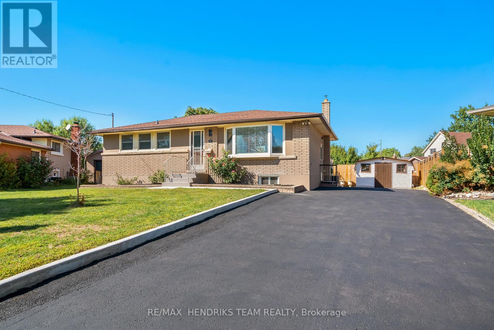 37 CORONATION BOULEVARD, St. Catharines, Ontario