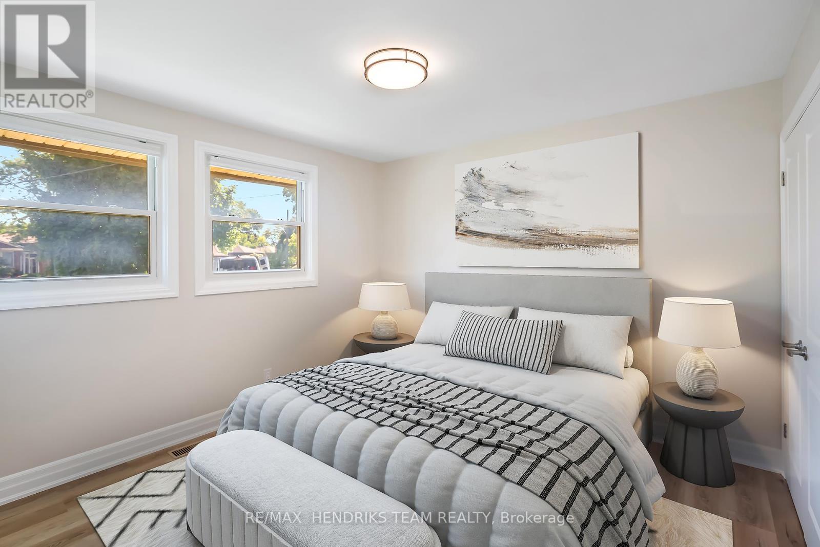37 Coronation Boulevard, St. Catharines, Ontario  L2S 2V2 - Photo 13 - X12375475