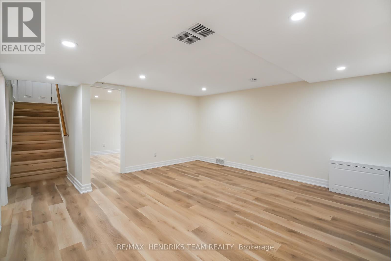 37 Coronation Boulevard, St. Catharines, Ontario  L2S 2V2 - Photo 19 - X12375475