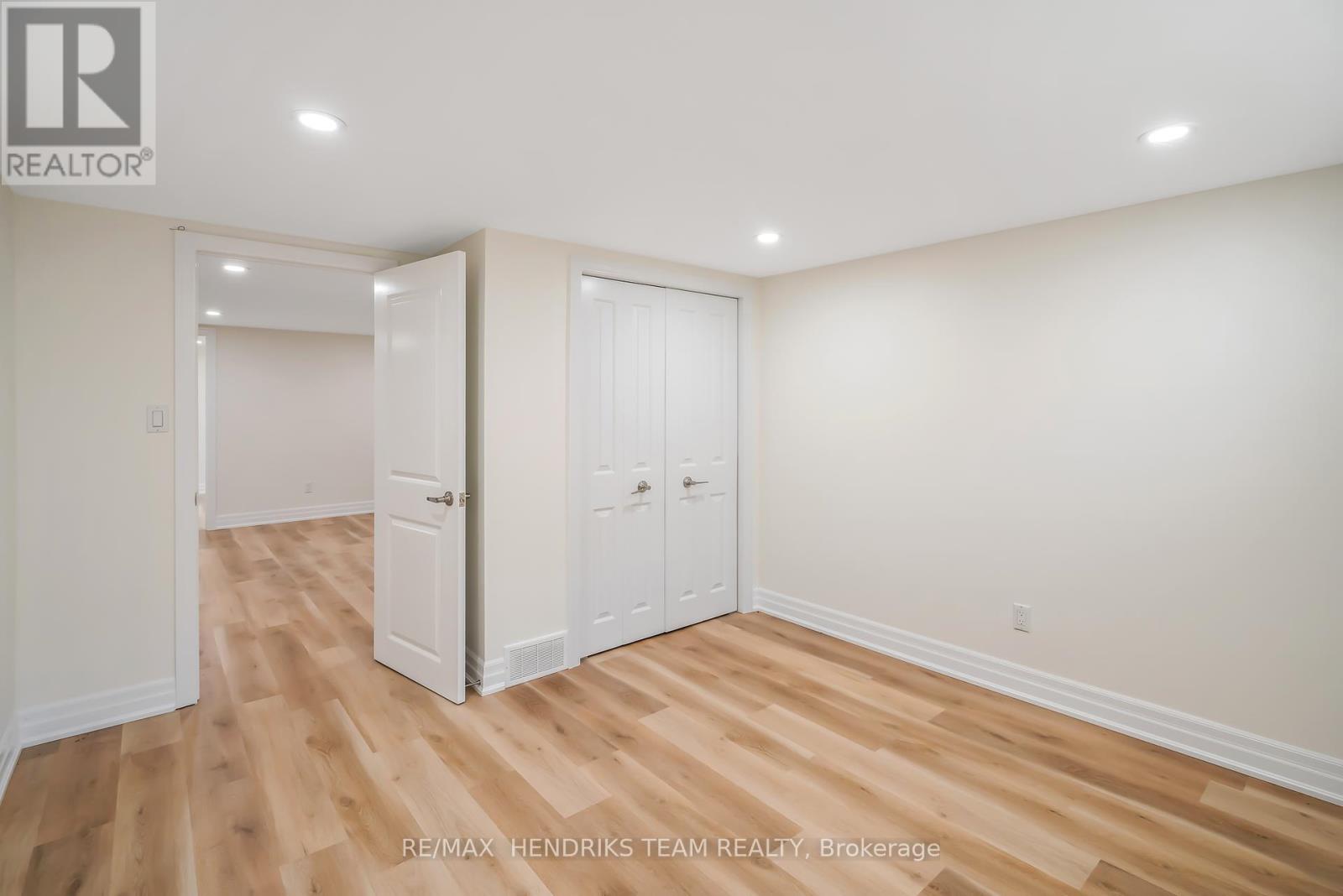 37 Coronation Boulevard, St. Catharines, Ontario  L2S 2V2 - Photo 23 - X12375475