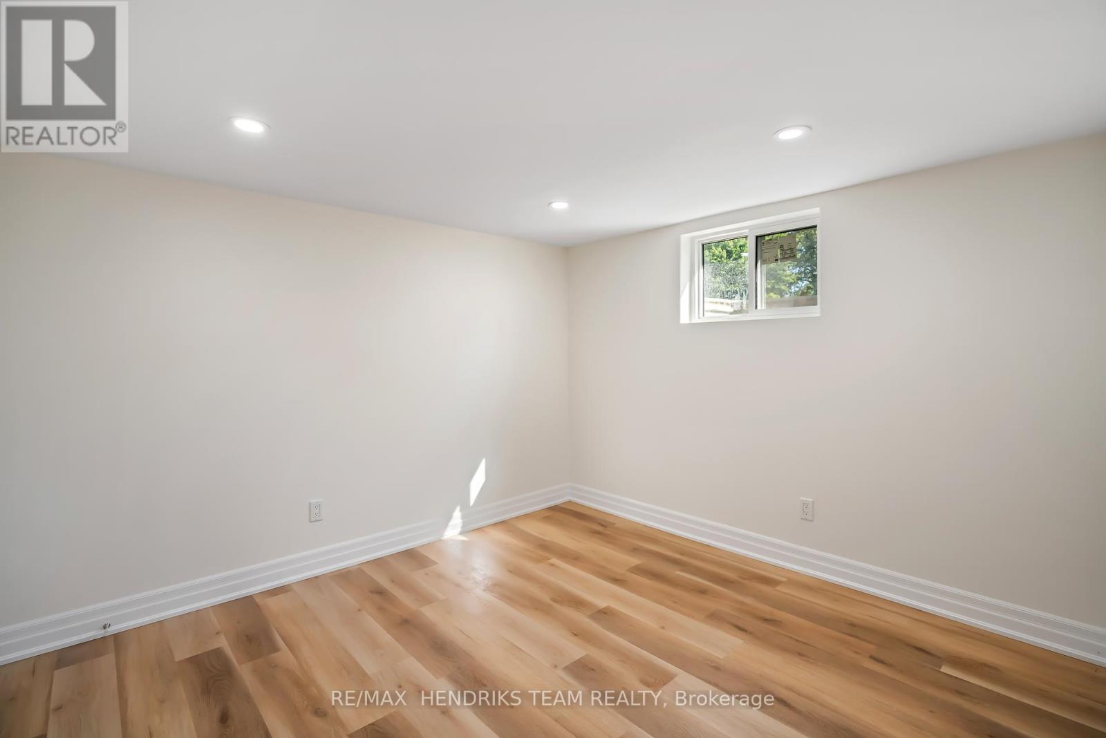 37 Coronation Boulevard, St. Catharines, Ontario  L2S 2V2 - Photo 25 - X12375475