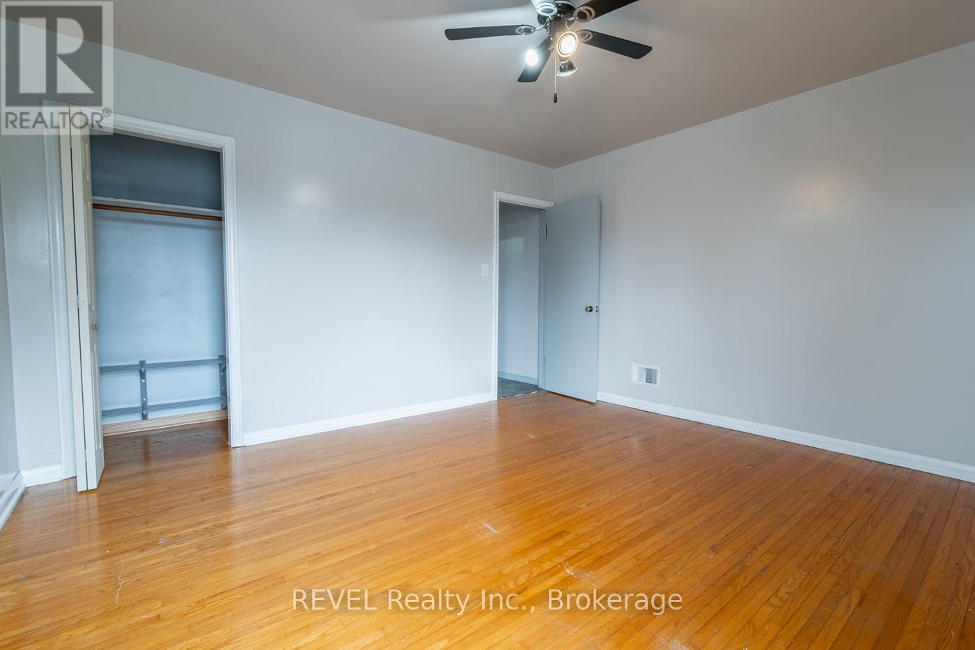 181 Cross Street, Port Colborne, Ontario  L3K 1L7 - Photo 20 - X12377826