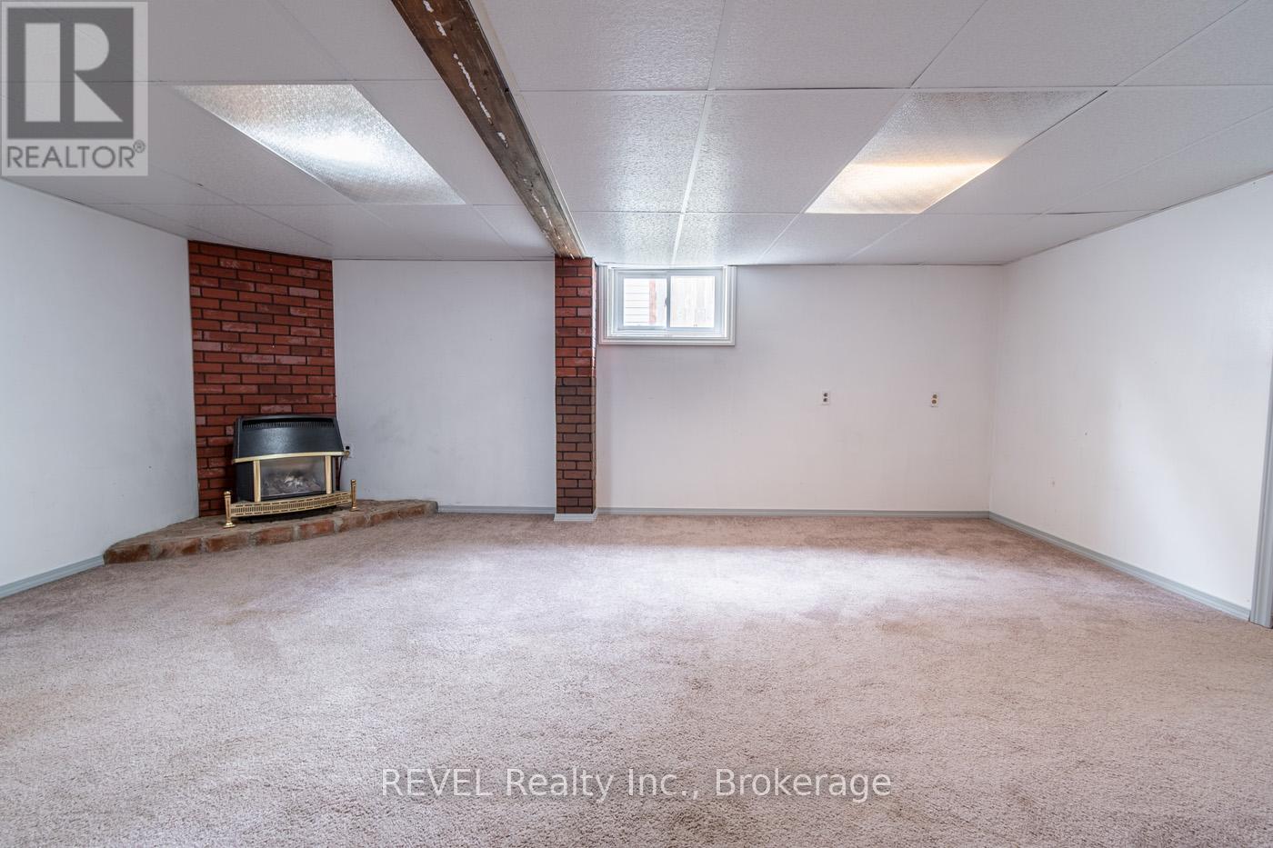 181 Cross Street, Port Colborne, Ontario  L3K 1L7 - Photo 31 - X12377826