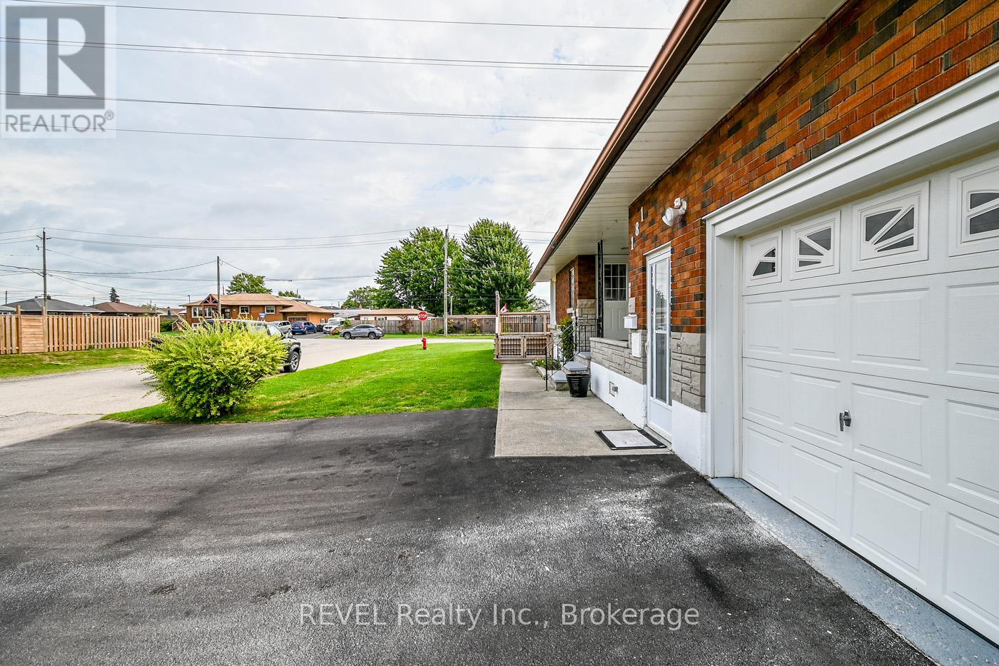 181 Cross Street, Port Colborne, Ontario  L3K 1L7 - Photo 49 - X12377826