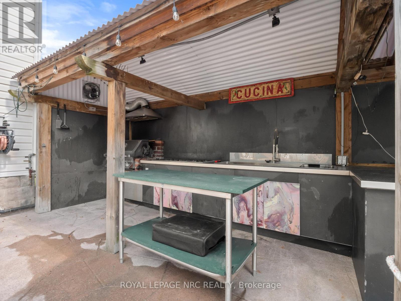 3920 Main Street, Niagara Falls, Ontario  L2G 6B6 - Photo 33 - X12377940