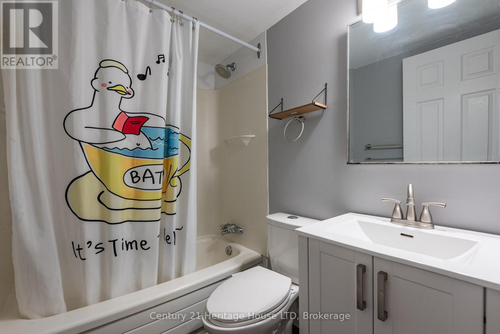 303 - 359 Geneva Street, St. Catharines, Ontario  L2N 2G5 - Photo 12 - X12380529