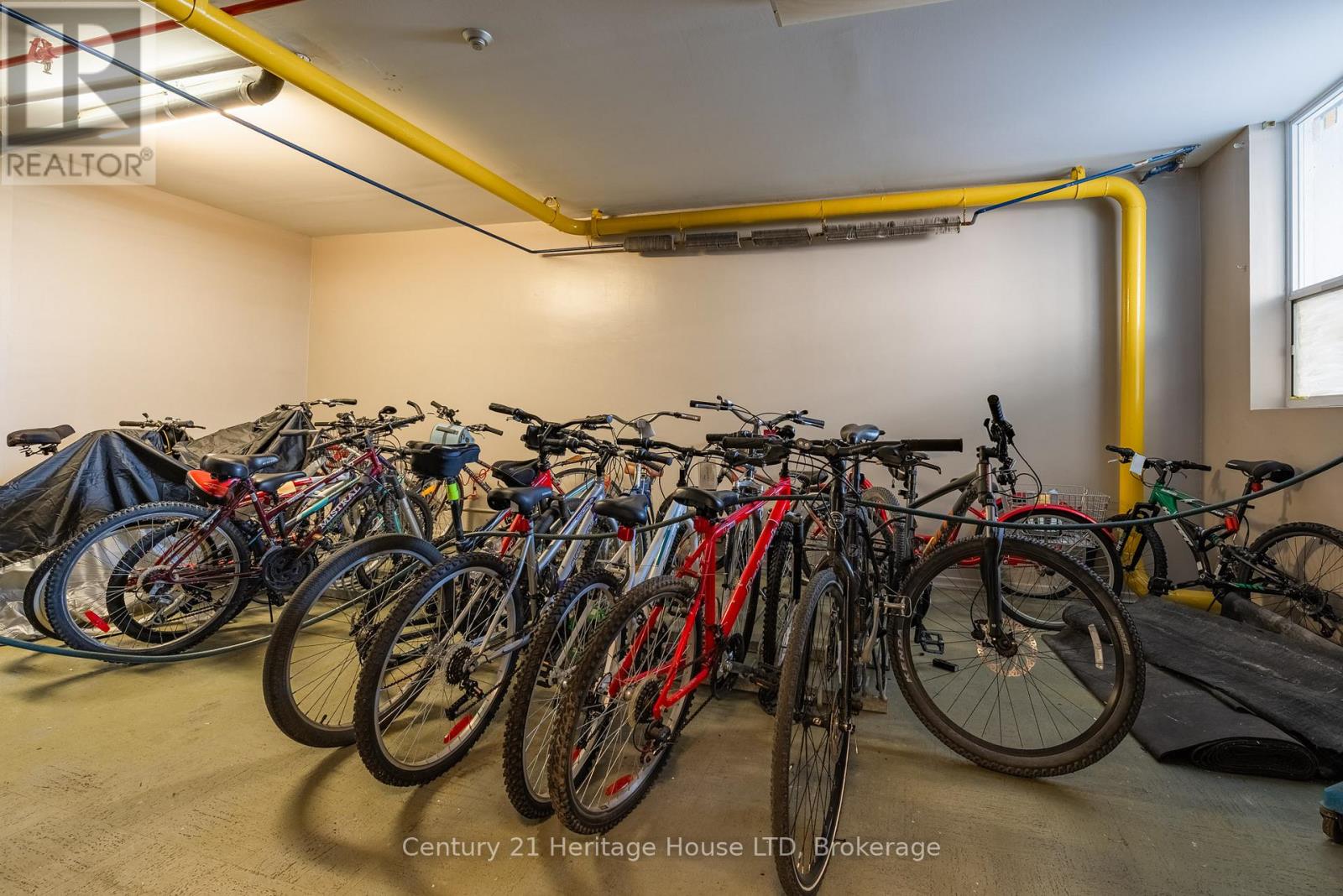 303 - 359 Geneva Street, St. Catharines, Ontario  L2N 2G5 - Photo 15 - X12380529