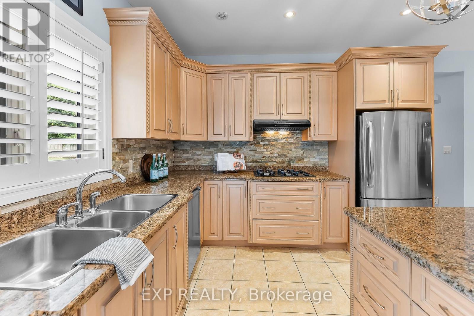 7847 Cathedral Drive, Niagara Falls (Mt. Carmel), Ontario  L2H 2Z3 - Photo 15 - X12381646
