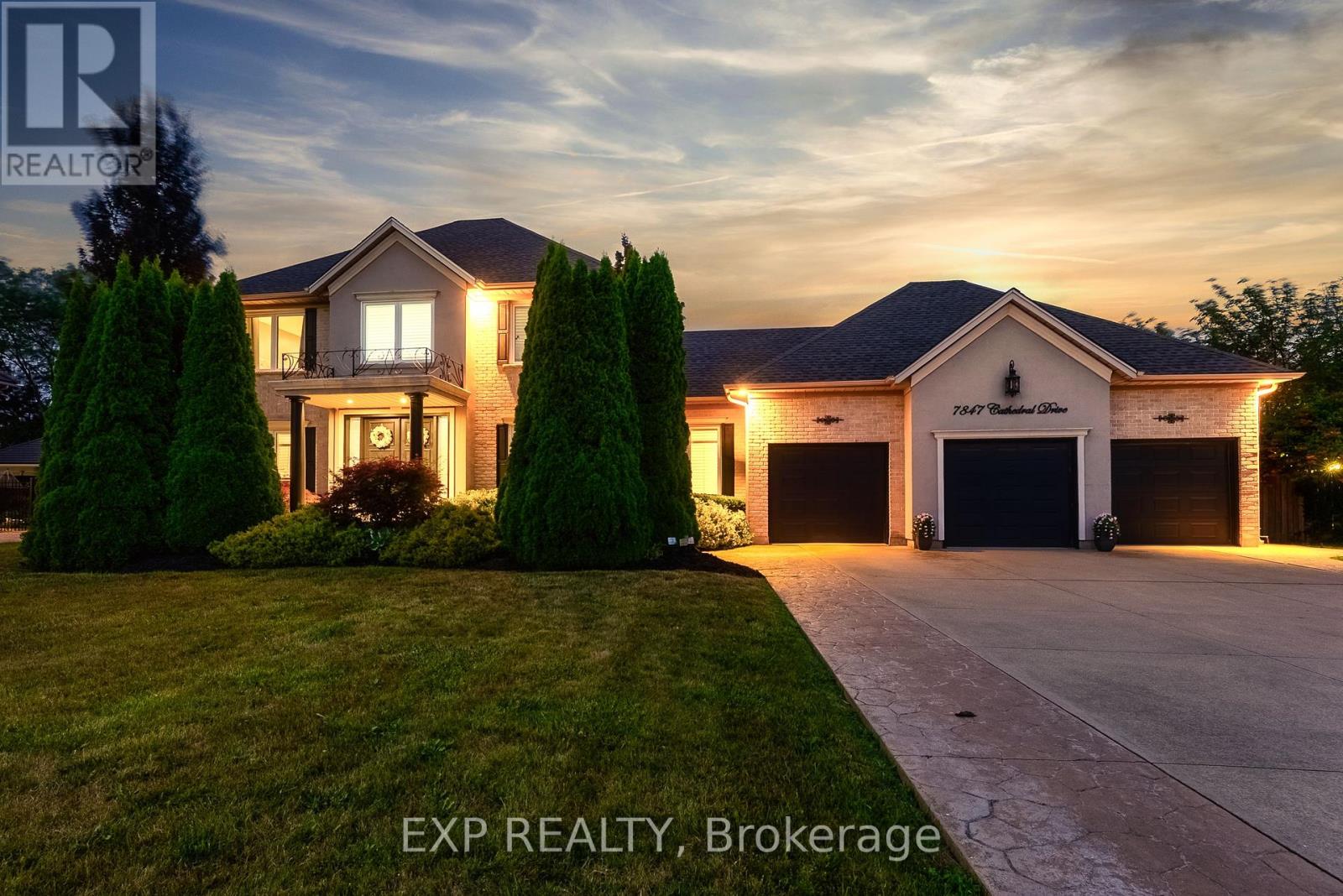 7847 Cathedral Drive, Niagara Falls (Mt. Carmel), Ontario  L2H 2Z3 - Photo 47 - X12381646