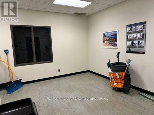 104 - 342 Townline Road, Niagara-On-The-Lake, Ontario  L0S 1J0 - Photo 4 - X12389400