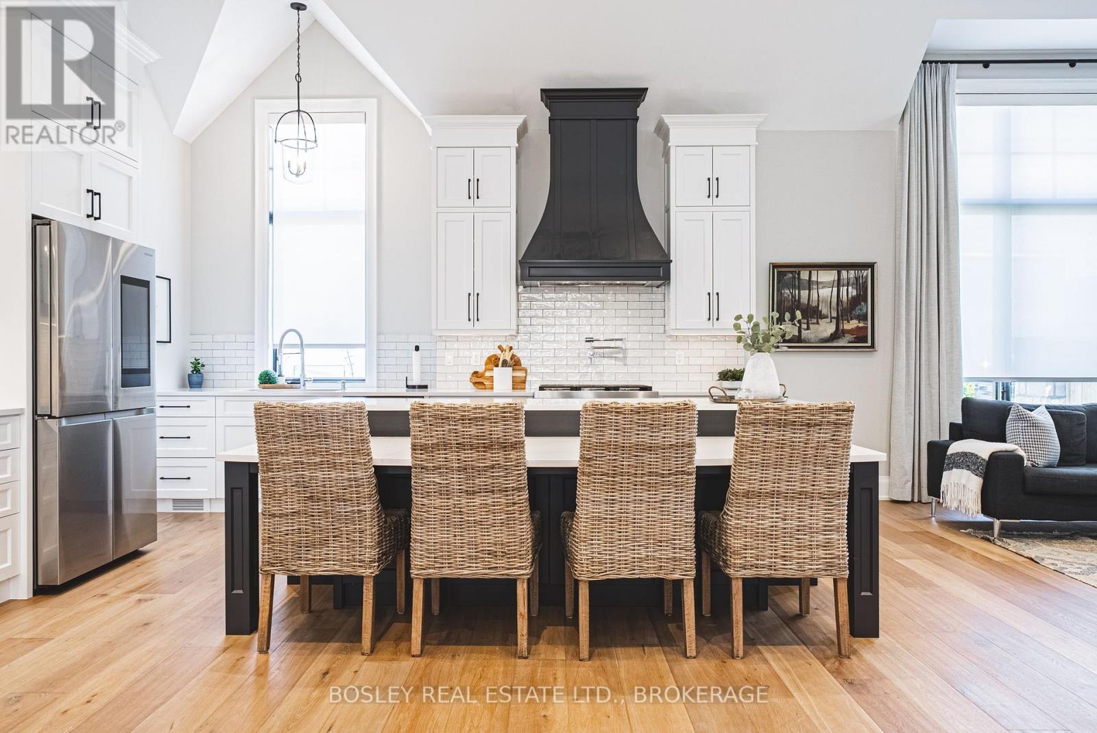 110 Millpond Road, Niagara-On-The-Lake, Ontario  L0S 1J1 - Photo 4 - X12390424