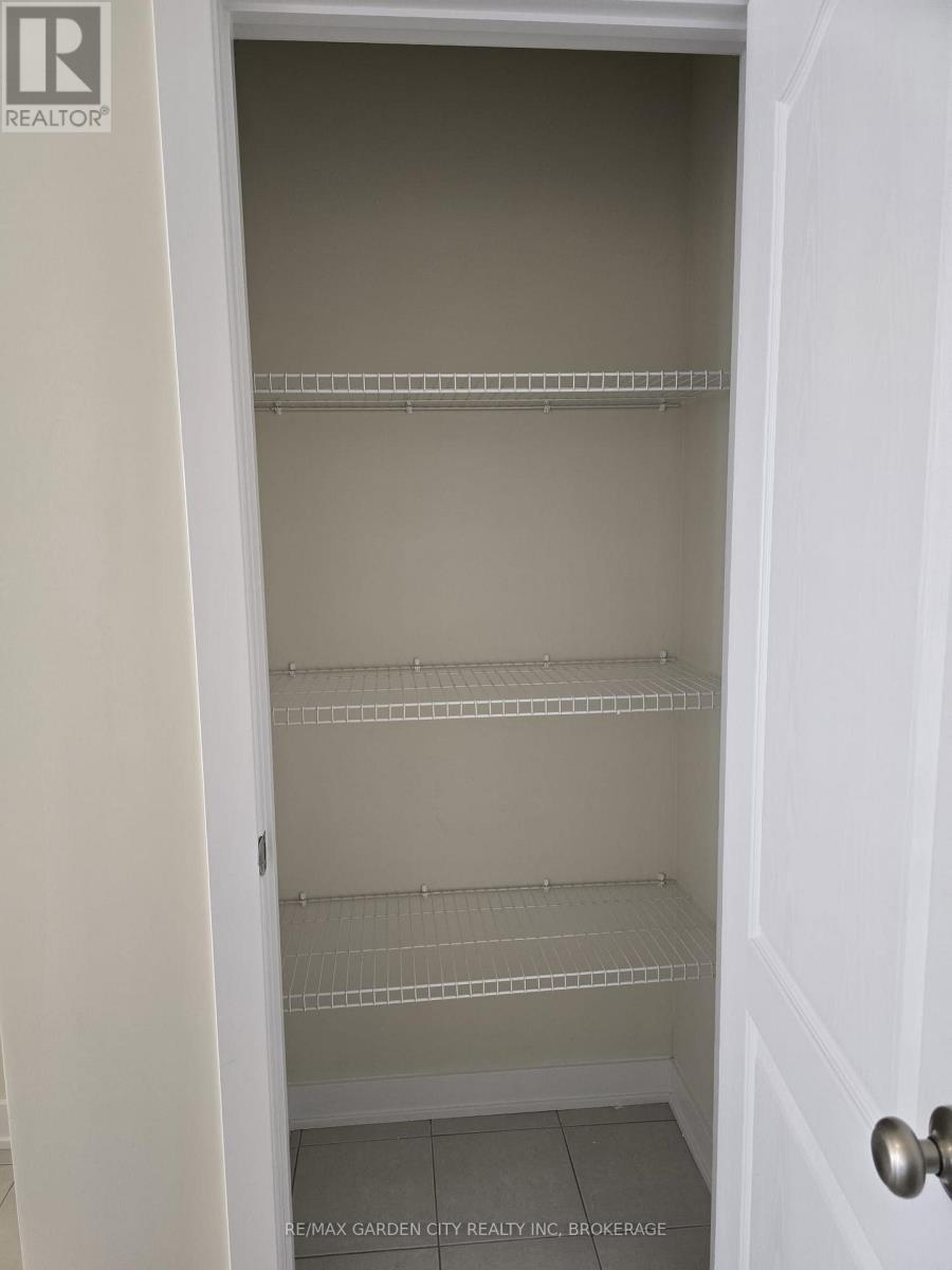 73 Keelson Street, Welland, Ontario  L2B 0M4 - Photo 23 - X12390907