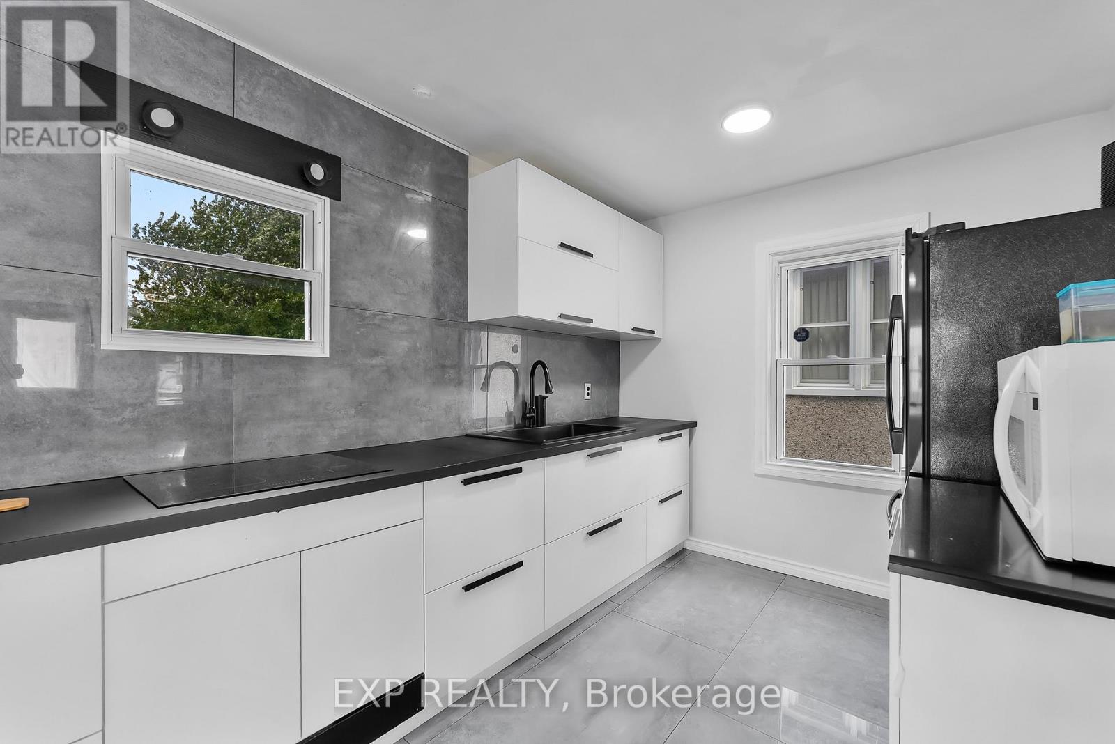 249 Wallace Avenue S, Welland (Lincoln/crowland), Ontario  L3B 1R7 - Photo 19 - X12391686