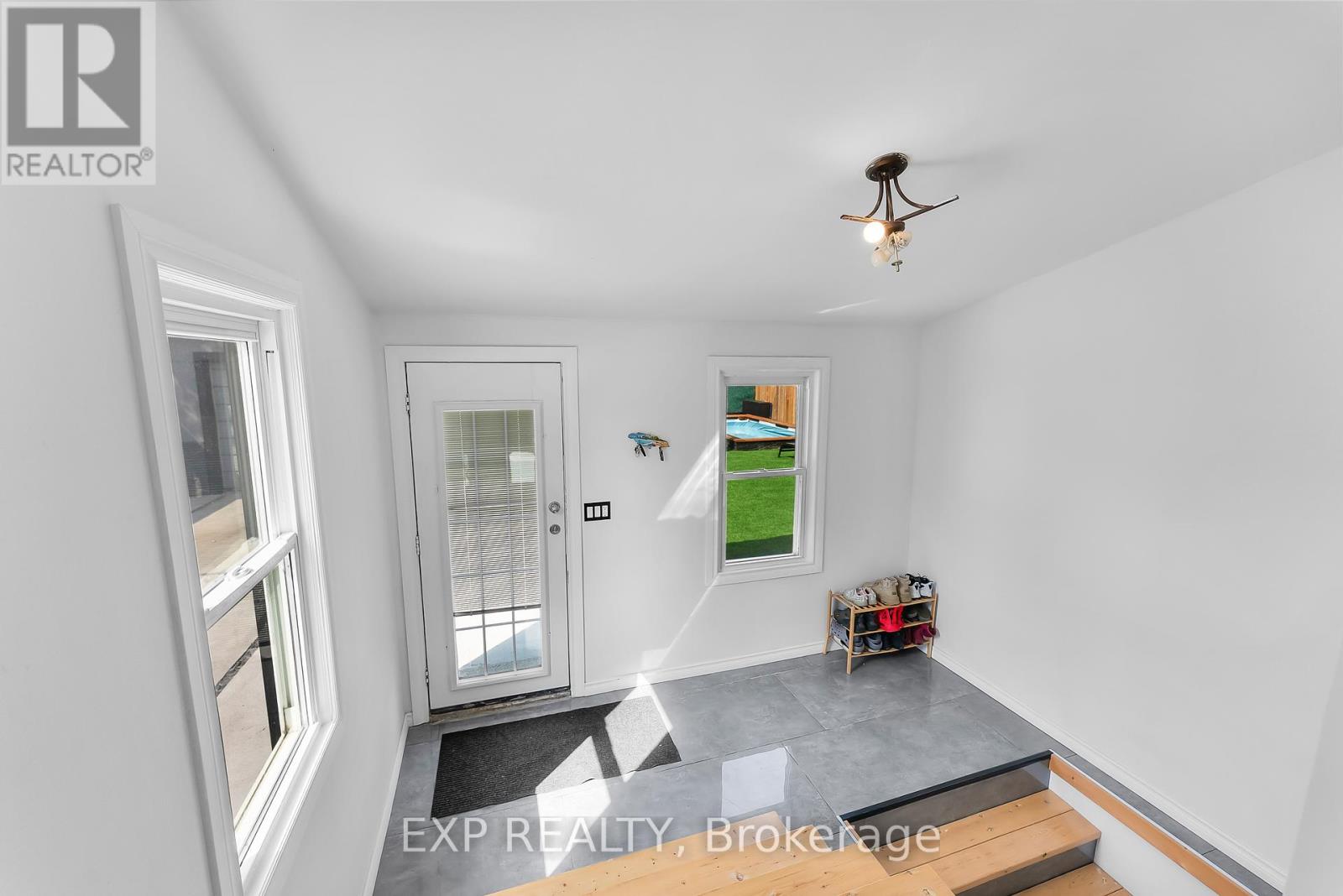 249 Wallace Avenue S, Welland (Lincoln/crowland), Ontario  L3B 1R7 - Photo 27 - X12391686