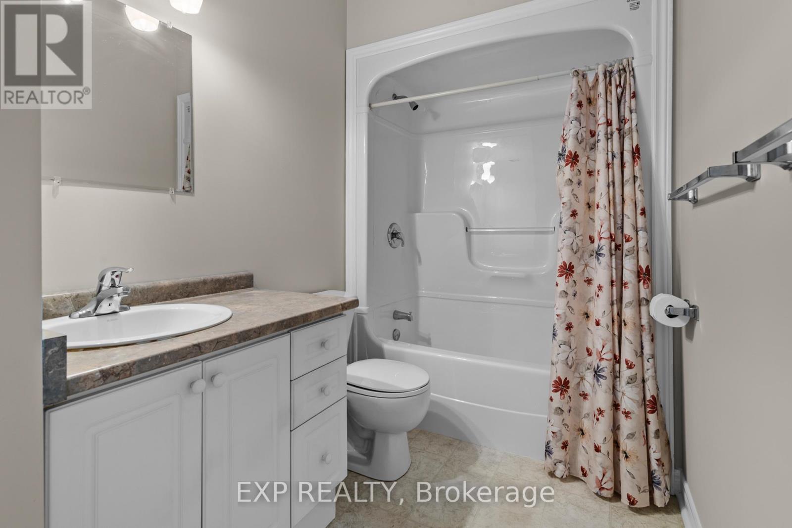 23 - 5595 Drummond Road, Niagara Falls, Ontario  L2G 4L2 - Photo 21 - X12393586