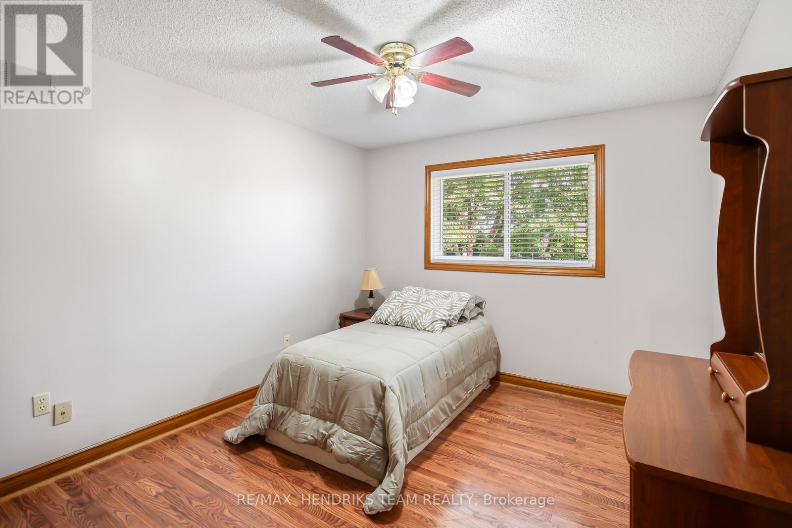 3688 Cardinal Drive, Niagara Falls, Ontario  L2H 2Y1 - Photo 16 - X12394140