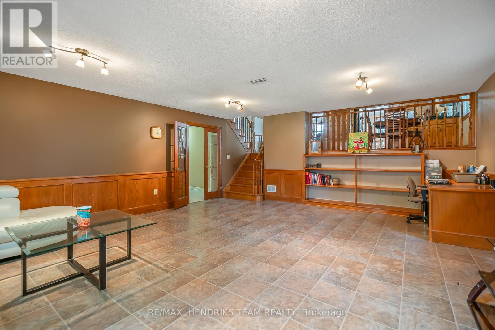 3688 Cardinal Drive, Niagara Falls, Ontario  L2H 2Y1 - Photo 20 - X12394140