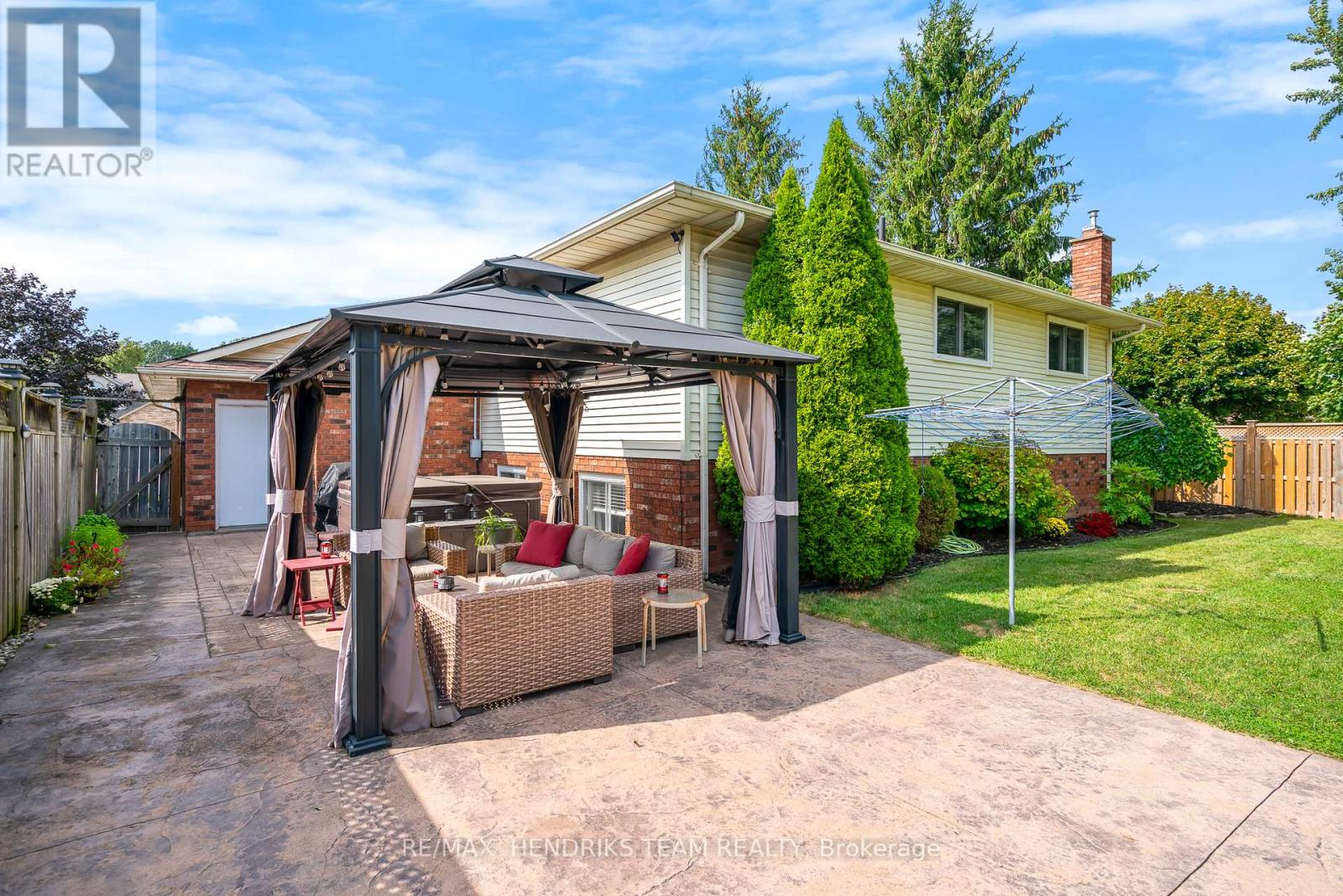 3688 Cardinal Drive, Niagara Falls, Ontario  L2H 2Y1 - Photo 29 - X12394140