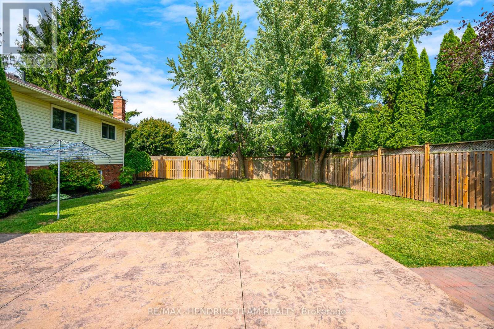 3688 Cardinal Drive, Niagara Falls, Ontario  L2H 2Y1 - Photo 33 - X12394140