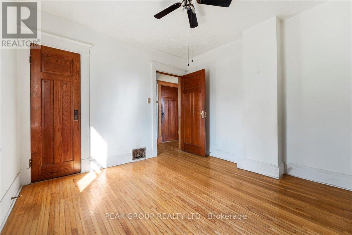 5212 Bridge Street, Niagara Falls, Ontario  L2E 2T3 - Photo 16 - X12394713