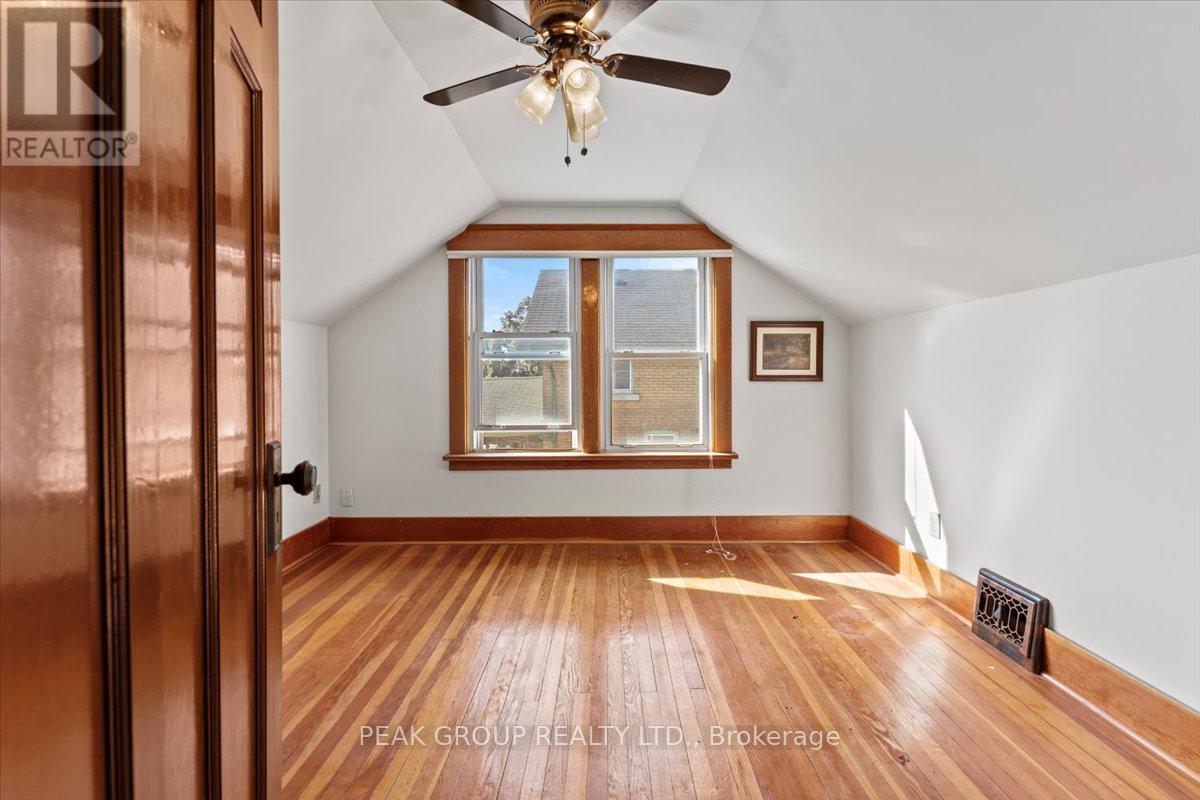 5212 Bridge Street, Niagara Falls, Ontario  L2E 2T3 - Photo 18 - X12394713