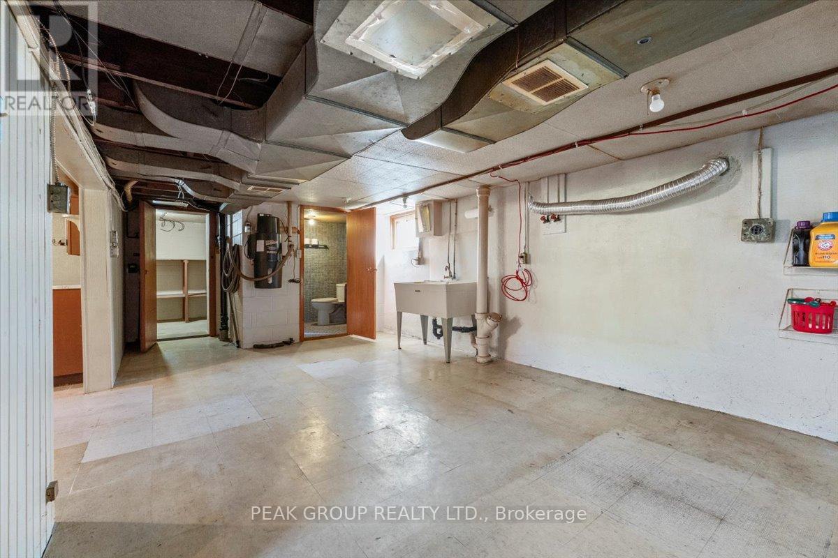 5212 Bridge Street, Niagara Falls, Ontario  L2E 2T3 - Photo 22 - X12394713