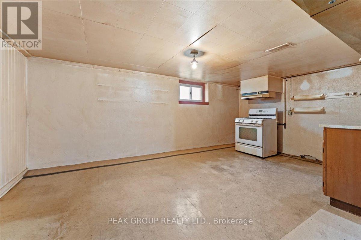 5212 Bridge Street, Niagara Falls, Ontario  L2E 2T3 - Photo 26 - X12394713