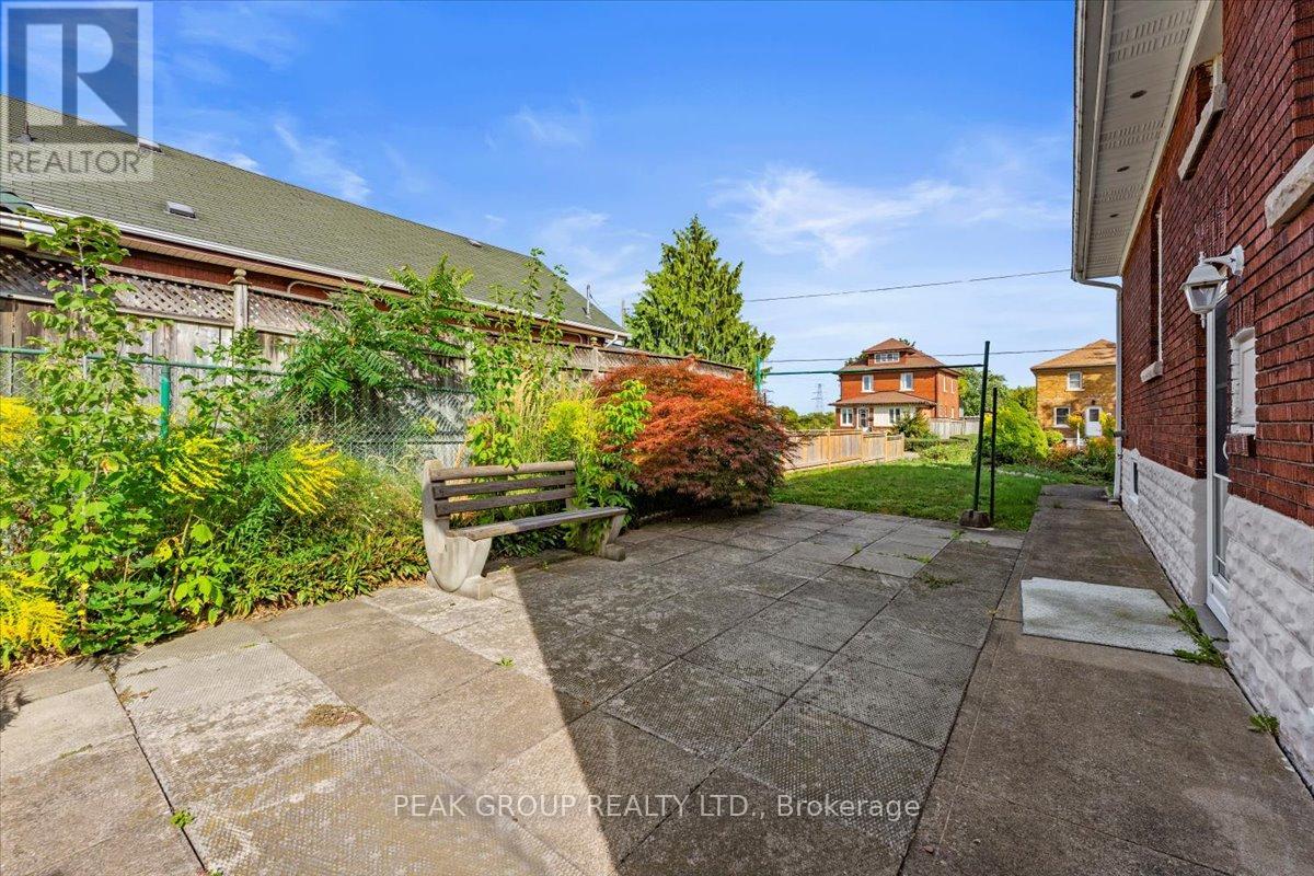 5212 Bridge Street, Niagara Falls, Ontario  L2E 2T3 - Photo 28 - X12394713