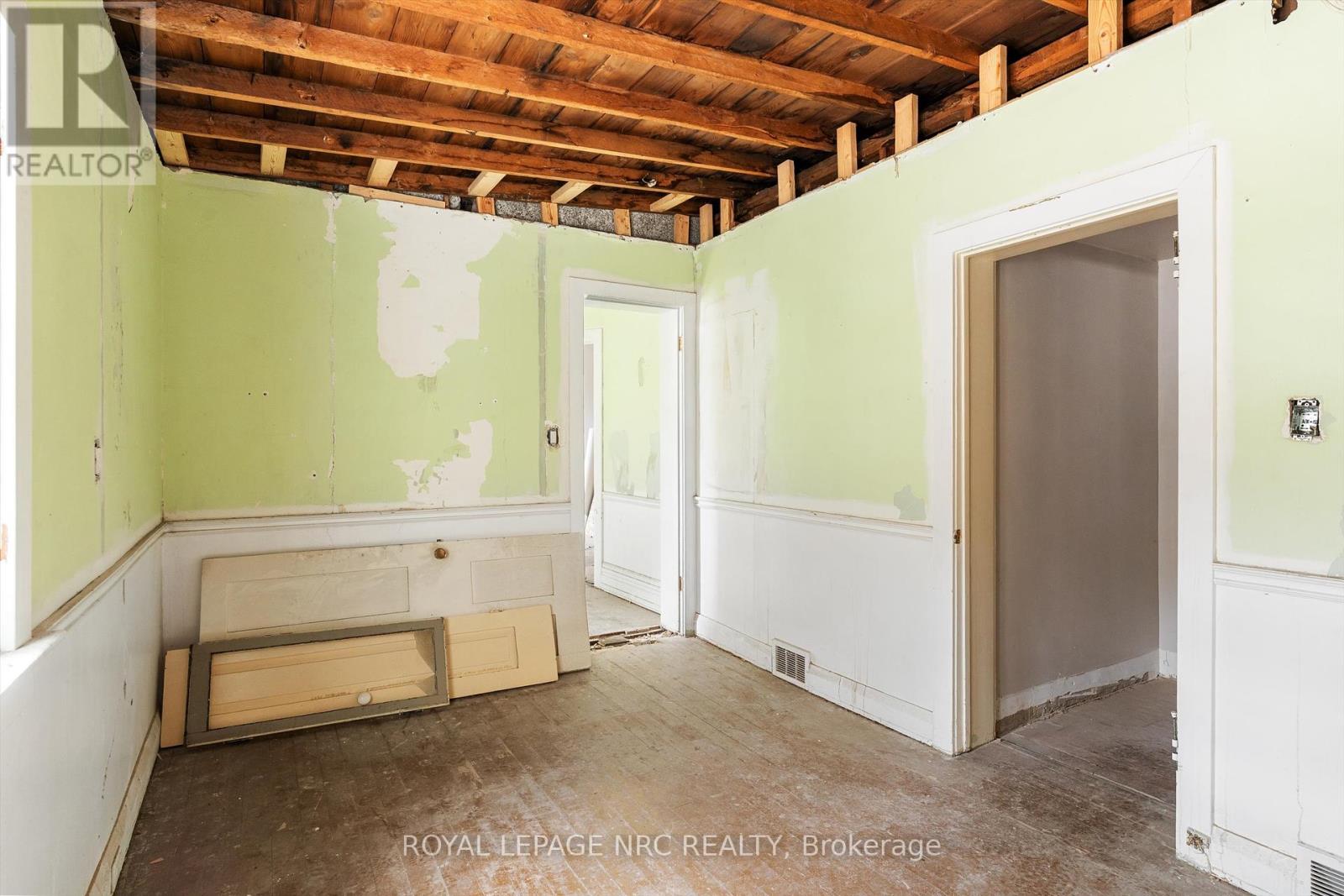 228 King Street, St. Catharines, Ontario  L2R 3J9 - Photo 19 - X12395906