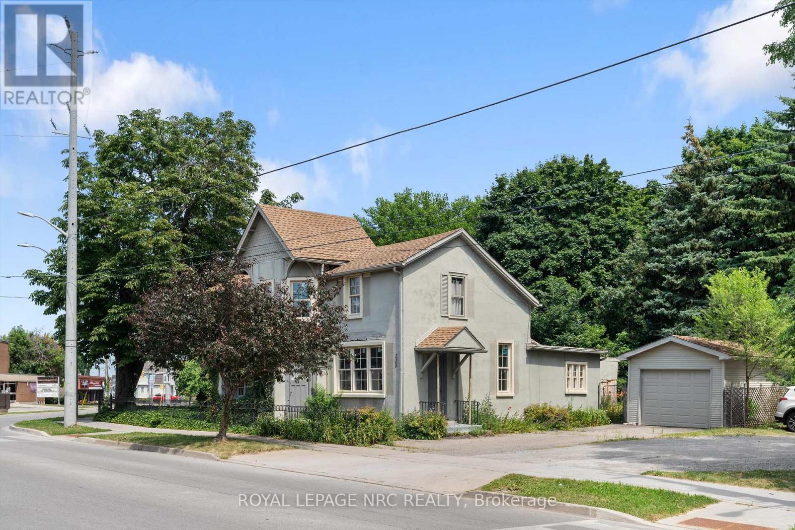 228 King Street, St. Catharines, Ontario  L2R 3J9 - Photo 2 - X12395906