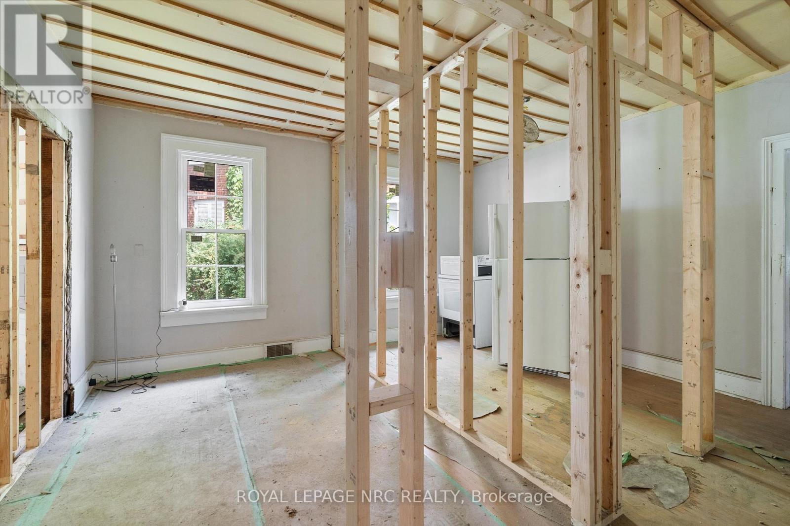 228 King Street, St. Catharines, Ontario  L2R 3J9 - Photo 24 - X12395906